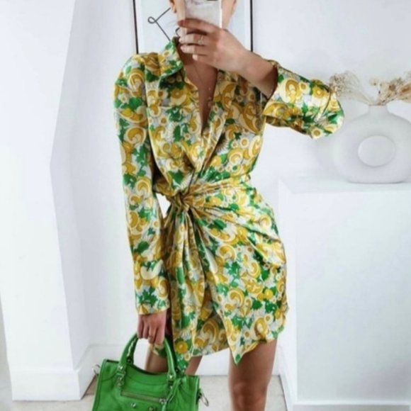 ZARA | Blogger's Favourite Retro Floral Long Sleeve Mini Wrap Dress (Size L) - Picture 2 of 12